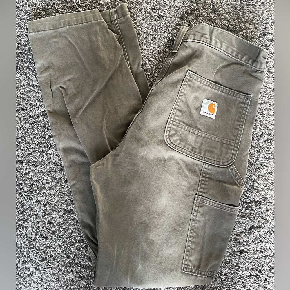 Men’s Carhartt loose fit pants size 30x32